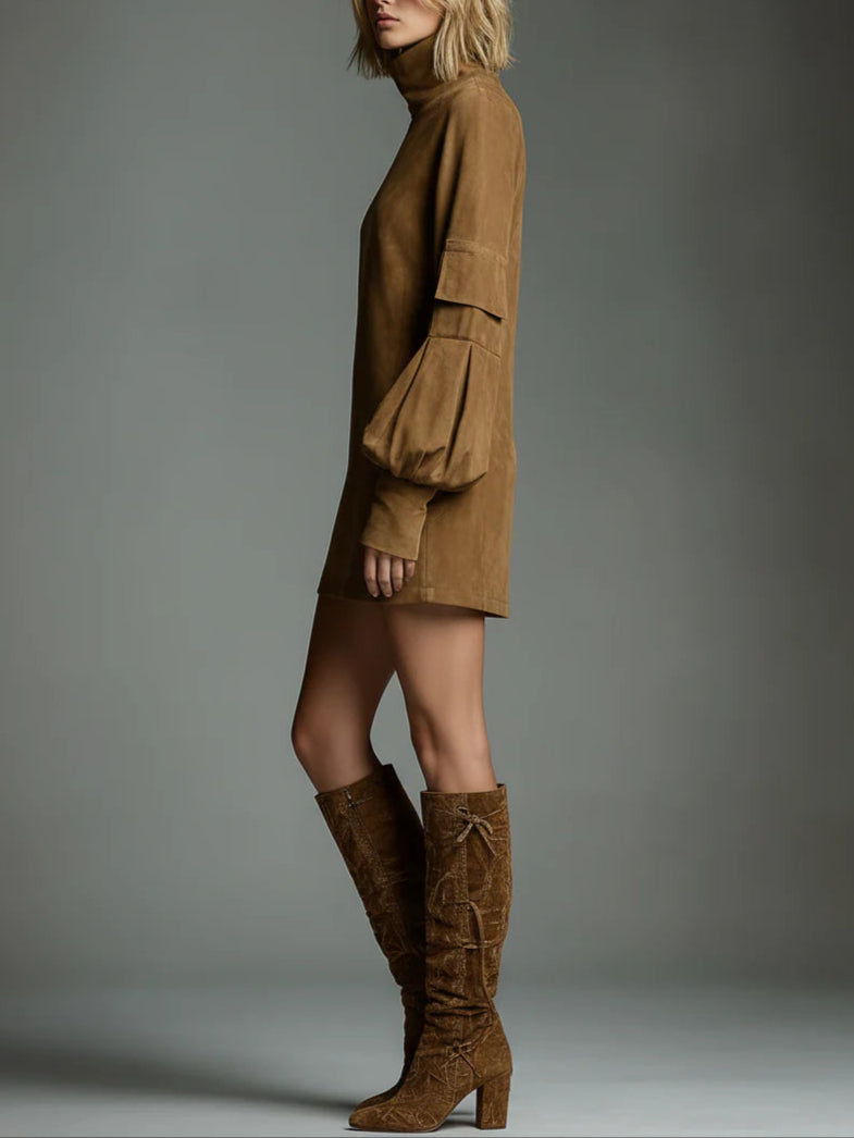 Bibiane | Mini Robe Oversize en Suédine à Col Montant